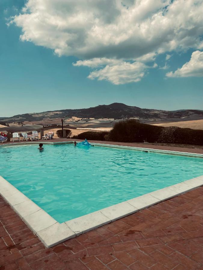 Podere Le Volpaie - Arancia Montecatini Val di Cecina Buitenkant foto