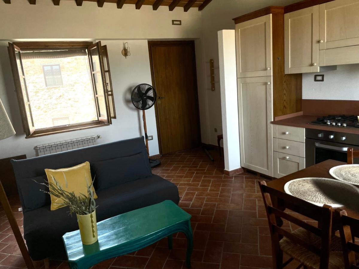 Podere Le Volpaie - Arancia Montecatini Val di Cecina Buitenkant foto