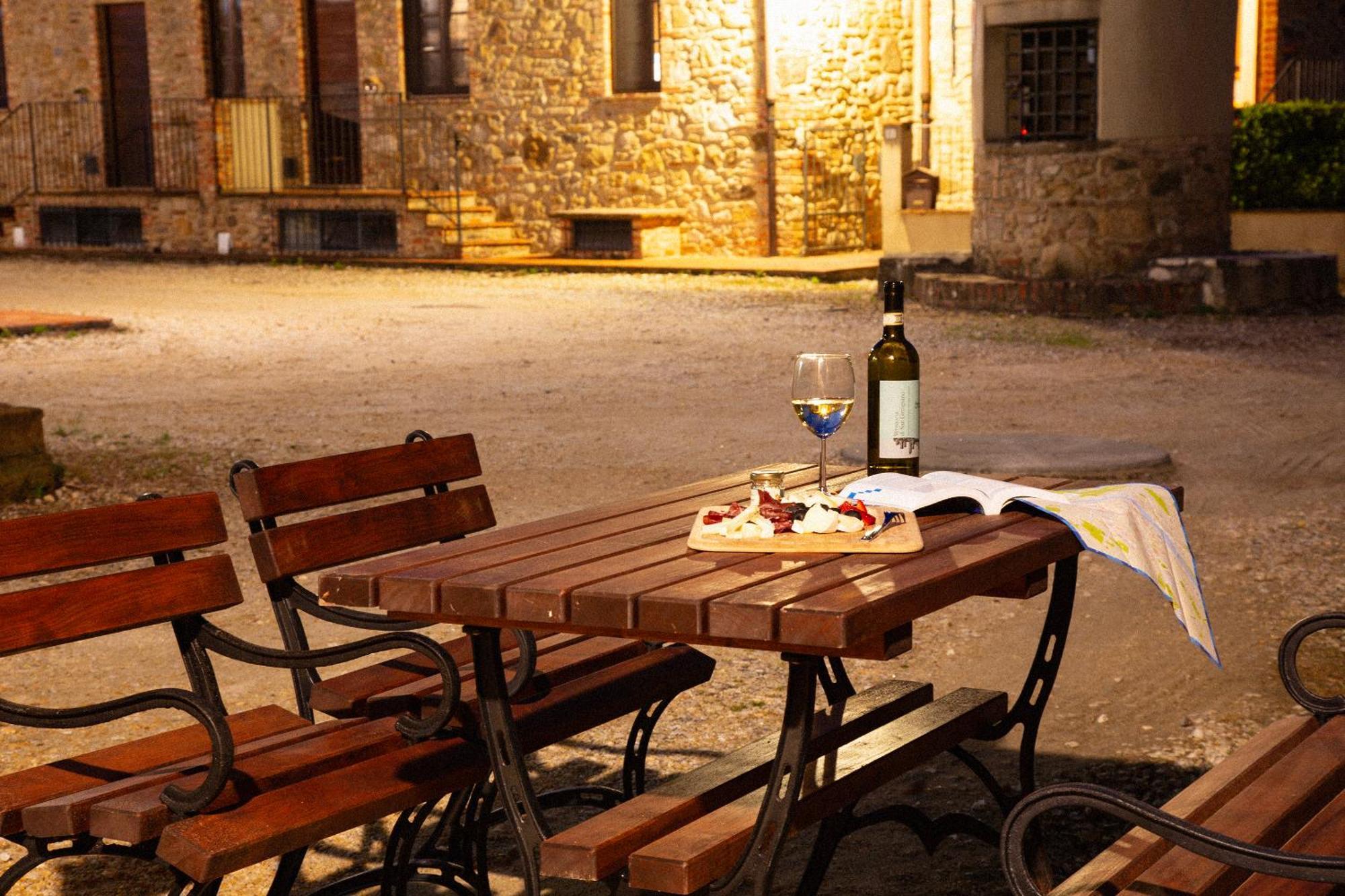 Podere Le Volpaie - Arancia Montecatini Val di Cecina Buitenkant foto